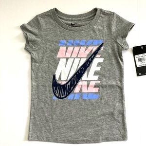 Nike graphic tee size 4T toddler girls